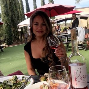 Meet your Posher, Zoraida